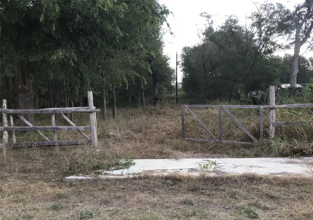 Photo 2 of Land for sale at Tbd Hidden Shrs Loop, Smithville, TX 78957 | MLS# 6970478 | Listing updated on 2026-09-25
