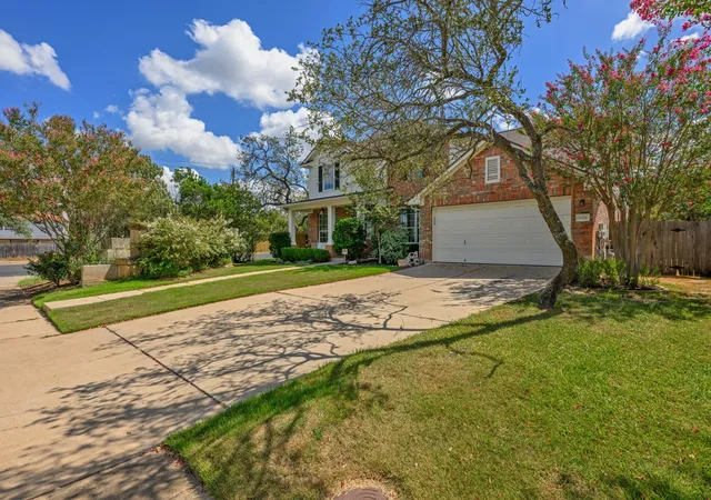 Photo 3 of Single family home for sale at 8901 Ovalla Dr, Austin, TX 78749 | MLS# 6373297 | Listing updated on 2026-10-04