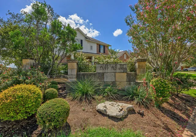 Photo 4 of Single family home for sale at 8901 Ovalla Dr, Austin, TX 78749 | MLS# 6373297 | Listing updated on 2026-10-04