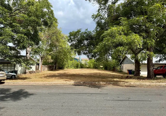 Land for sale at 904 Hermitage Dr, Austin, TX 78753 | MLS# 8435517