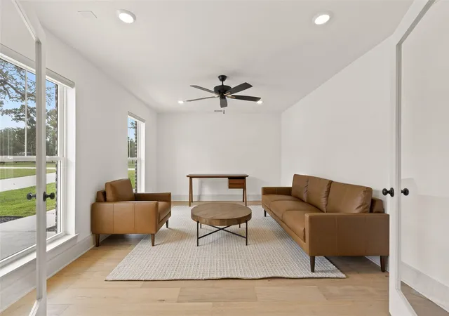 Photo 3 of Single family home for sale at 1017 County Rd 229, Giddings, TX 78942 | MLS# 3734714 | Listing updated on 2026-09-07