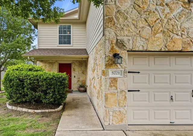 Photo 3 of Single family home for sale at 5721 Abby Ann Ln, Austin, TX 78747 | MLS# 6378853 | Listing updated on 2026-09-06