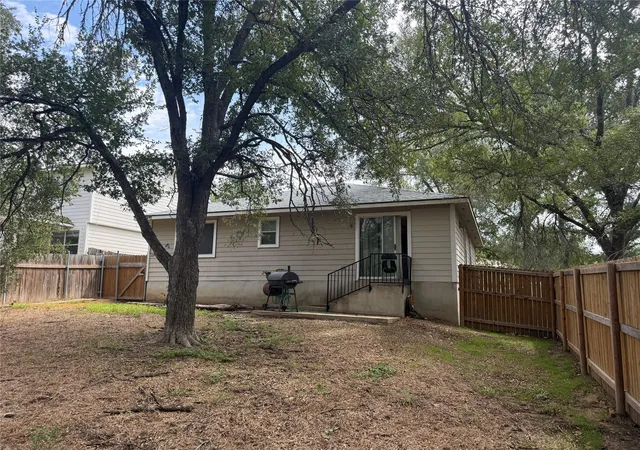 Photo 4 of Single family home for sale at 13100 Winecup Mallow Trl, Elgin, TX 78621 | MLS# 1205554 | Listing updated on 2026-09-06