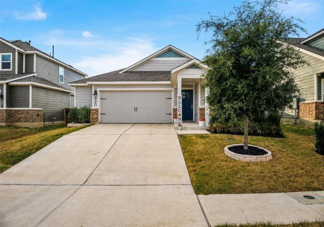 Photo 2 of Single family home for sale at 211 Mendoza, Kyle, TX 78640 | MLS# 7691587 | Listing updated on 2026-10-08