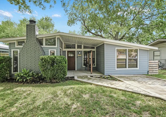 Photo 2 of Sale Pending at 1309 Morrow St, Austin, TX 78757 | MLS# 2451396 | Listing updated on 2026-10-02