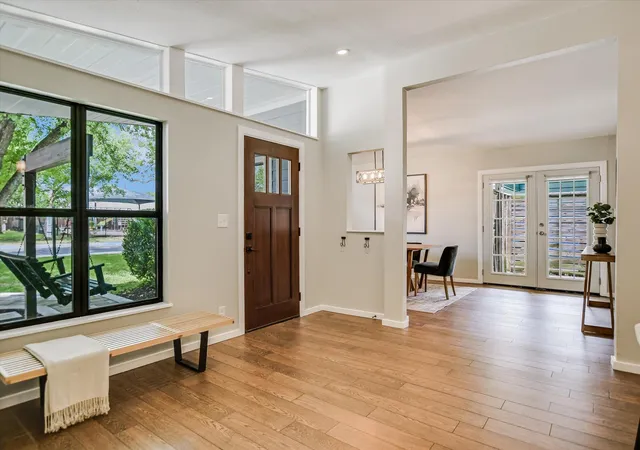 Photo 3 of Sale Pending at 1309 Morrow St, Austin, TX 78757 | MLS# 2451396 | Listing updated on 2026-10-02