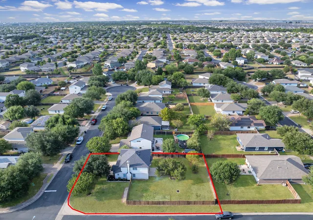 Photo 34 of Single family home for sale at 502 Garrett Ct, Hutto, TX 78634 | MLS# 5673287 | Listing updated on 2026-09-06