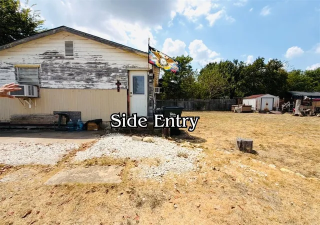 Photo 3 of Single family home for sale at 607 E 19th Street, Georgetown, TX 78626 | MLS# 6359986 | Listing updated on 2026-09-06