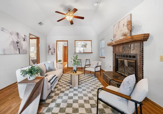 Photo 1 of Single family home for sale at 5108 Ave H, Austin, TX 78751 | MLS# 6356093 | Listing updated on 2026-09-14