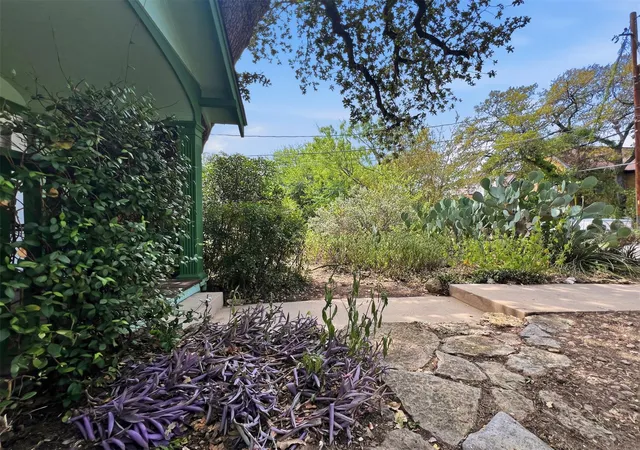 Photo 24 of Single family home for sale at 3307 Helms St, Austin, TX 78705 | MLS# 9643746 | Listing updated on 2026-10-28