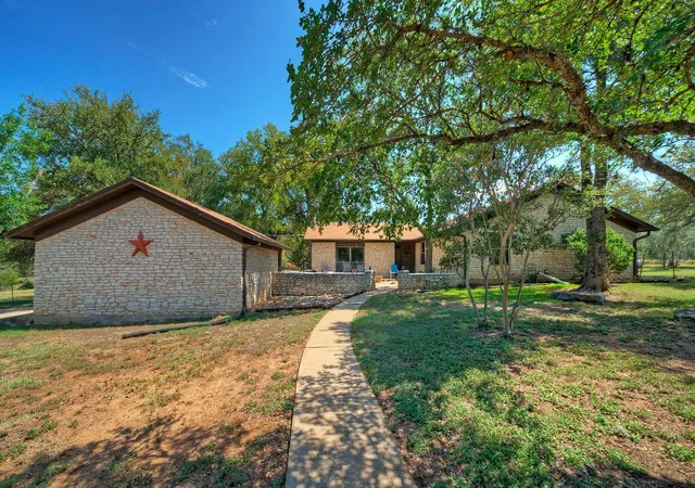 Photo 3 of Single family home for sale at 2300 Robin Rd, Manchaca, TX 78652 | MLS# 1345137 | Listing updated on 2026-10-08