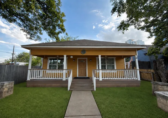Single family home for sale at 911 E 2nd Street, Austin, TX 78702 | MLS# 5737447