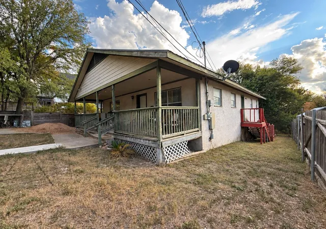 Photo 2 of Single family home for sale at 1210 Delano St, Austin, TX 78721 | MLS# 7651148 | Listing updated on 2026-09-08