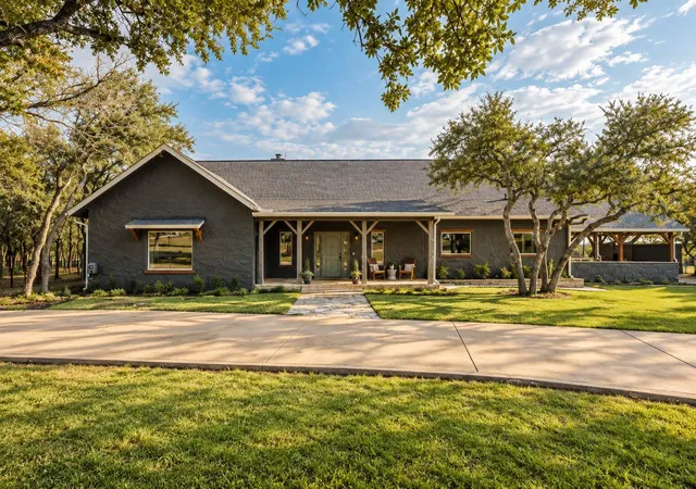 Photo 3 of Single family home for sale at 220 Fawn Meadow Dr, Dripping Springs, TX 78620 | MLS# 6773712 | Listing updated on 2026-10-05