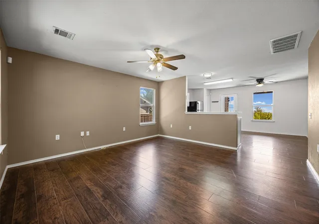Photo 3 of Single family home for sale at 17816 Powder Crk Dr, Manor, TX 78653 | MLS# 2527920 | Listing updated on 2026-09-14