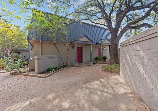 Photo 2 of Condo for sale at 2500 Steck Ave #4, Austin, TX 78757 | MLS# 9057498 | Listing updated on 2026-09-15
