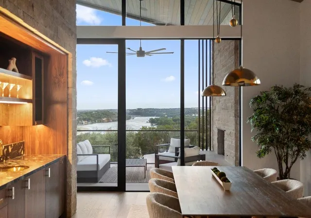 Photo 2 of Mansion for sale at 3501 Mount Bonnell Rd, Austin, TX 78731 | MLS# 6646394 | Listing updated on 2026-10-08