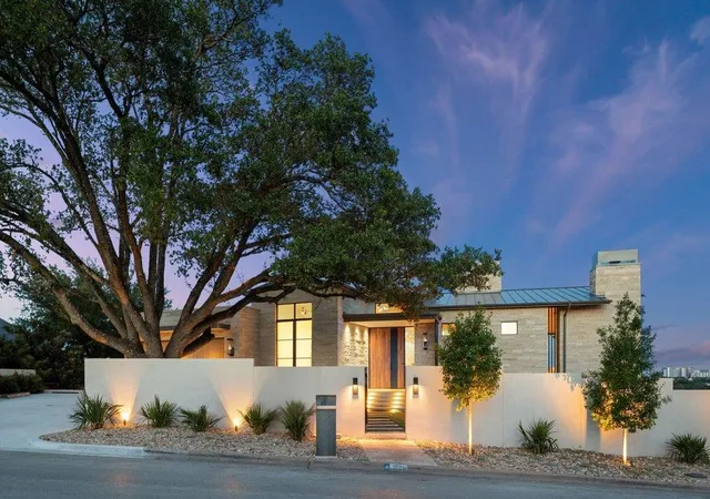 Photo 1 of Mansion for sale at 3501 Mount Bonnell Rd, Austin, TX 78731 | MLS# 6646394 | Listing updated on 2026-10-20