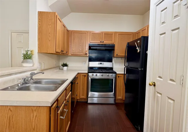 Listing Photo 4 - Condo for sale in building located at 14504 Harris Ridge Blvd, Pflugerville, TX 78660 - Unit #B