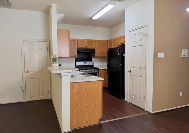 Listing Photo 5 - Condo for sale in building located at 14504 Harris Ridge Blvd, Pflugerville, TX 78660 - Unit #B