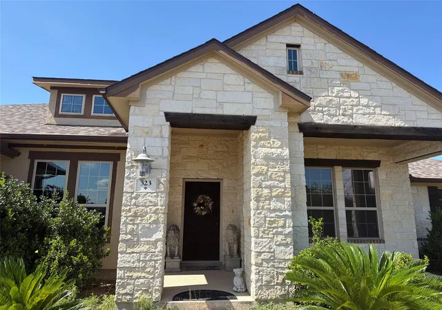 Photo 1 of Single family home for sale at 323 Ml Run, New Braunfels, TX 78132 | MLS# 9722845 | Listing updated on 2026-09-08