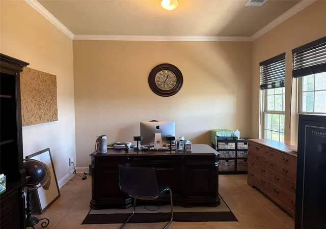 Photo 3 of Single family home for sale at 323 Ml Run, New Braunfels, TX 78132 | MLS# 9722845 | Listing updated on 2026-09-08