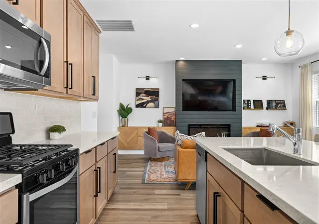 Photo 4 of Single family home for sale at 193 Fluttermill Loop, Liberty Hill, TX 78642 | MLS# 1896272 | Listing updated on 2026-09-15