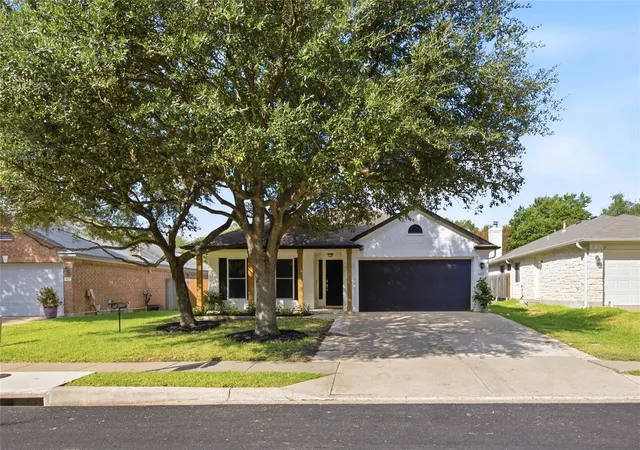 Photo 2 of Single family home for sale at 4425 Chickasaw Ct, Austin, TX 78749 | MLS# 1457017 | Listing updated on 2026-10-04