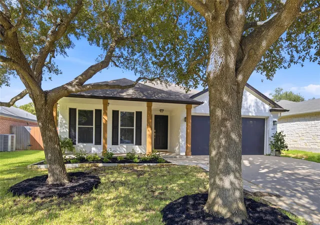 Photo 3 of Single family home for sale at 4425 Chickasaw Ct, Austin, TX 78749 | MLS# 1457017 | Listing updated on 2026-10-04