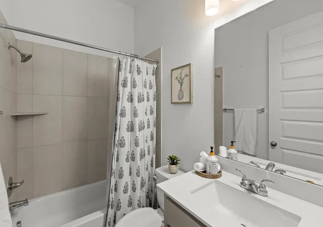 Photo 3 of Single family home for sale at 229 Bluff Crk Ln, Georgetown, TX 78628 | MLS# 6100662 | Listing updated on 2026-09-18