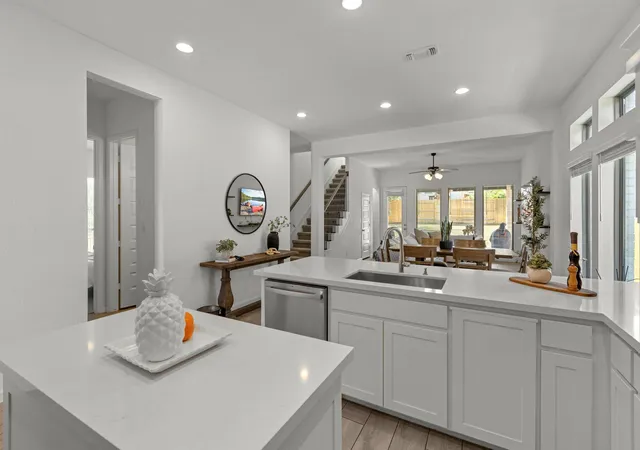 Photo 4 of Single family home for sale at 229 Bluff Crk Ln, Georgetown, TX 78628 | MLS# 6100662 | Listing updated on 2026-09-18