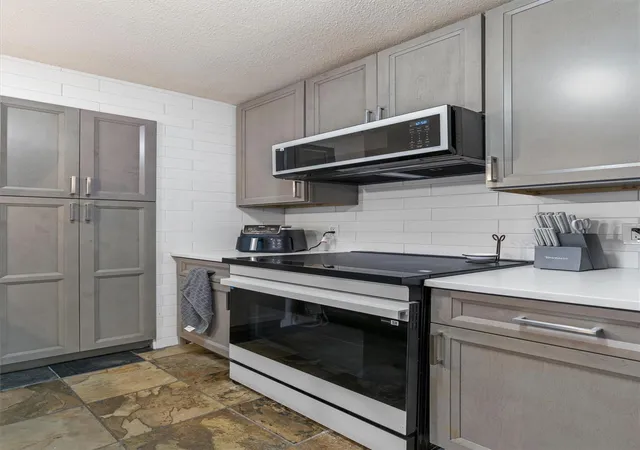 Photo 2 of Condo for sale at 8888 Tallwood Dr #1106, Austin, TX 78759 | MLS# 6151309 | Listing updated on 2026-09-13