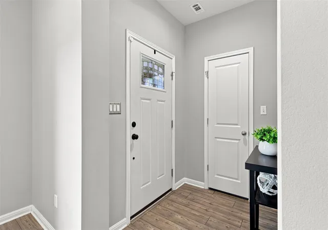 Photo 2 of Single family home for sale at 209 Arabian Colt Dr, Georgetown, TX 78626 | MLS# 9174216 | Listing updated on 2026-10-08