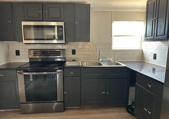 Photo 3 of Manufactured home for sale at 137 Oso St, Cedar Creek, TX 78612 | MLS# 7113183 | Listing updated on 2026-10-07