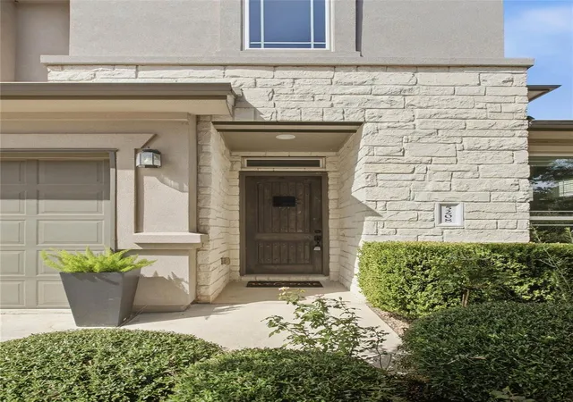 Photo 3 of Sale Pending at 5208 Mandevilla Dr, Austin, TX 78739 | MLS# 7463539 | Listing updated on 2026-10-07