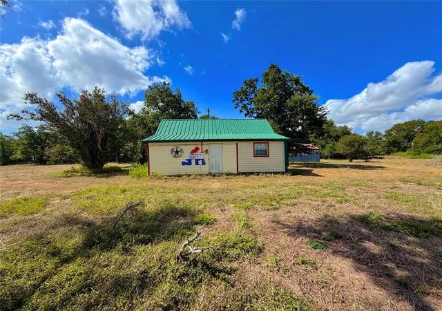 Photo 1 of Single family home for sale at 8947 S Fm 1915, Davilla, TX 76523 | MLS# 2720471 | Listing updated on 2026-09-16