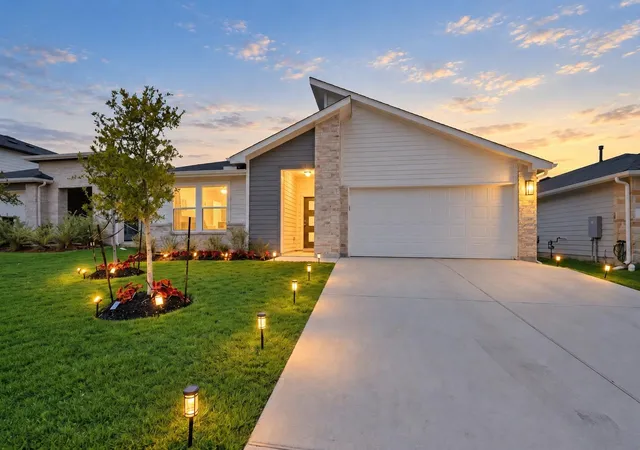 Photo 1 of Single family home for sale at 315 Gladiola Loop, Kyle, TX 78640 | MLS# 5603977 | Listing updated on 2026-10-04