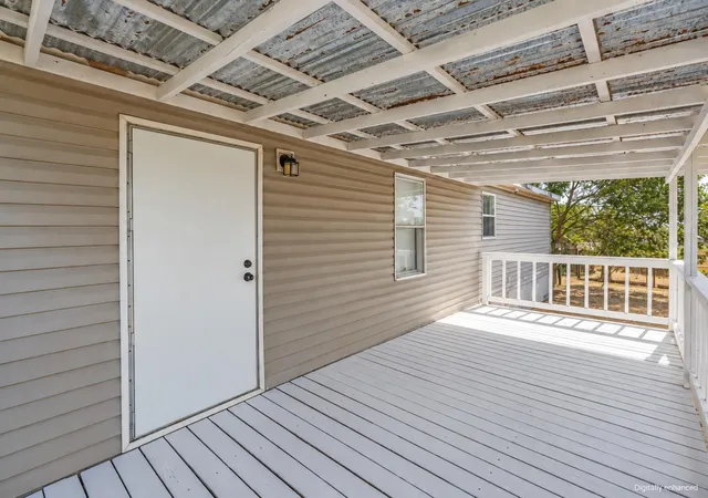 Photo 3 of Manufactured home for sale at 141 Davie Ln, Marion, TX 78124 | MLS# 2110780 | Listing updated on 2026-09-18