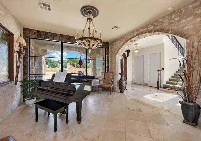 Photo 2 of Single family home for sale at 12925 Luna Montana Way S, Austin, TX 78732 | MLS# 1072845 | Listing updated on 2026-09-18
