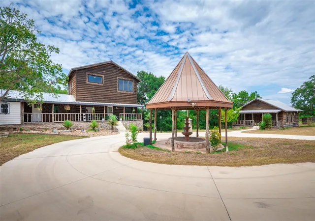 Photo 2 of Single family home for sale at 205 River Rd, Liberty Hill, TX 78642 | MLS# 1739245 | Listing updated on 2026-09-17