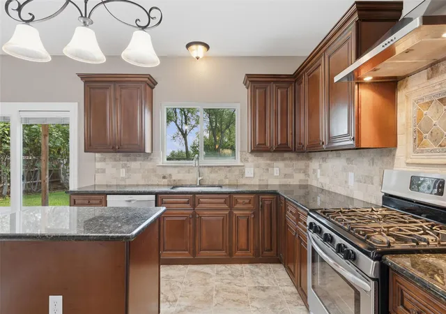 Photo 3 of Single family home for sale at 1928 Barnett Dr, Cedar Park, TX 78613 | MLS# 6705924 | Listing updated on 2026-09-23