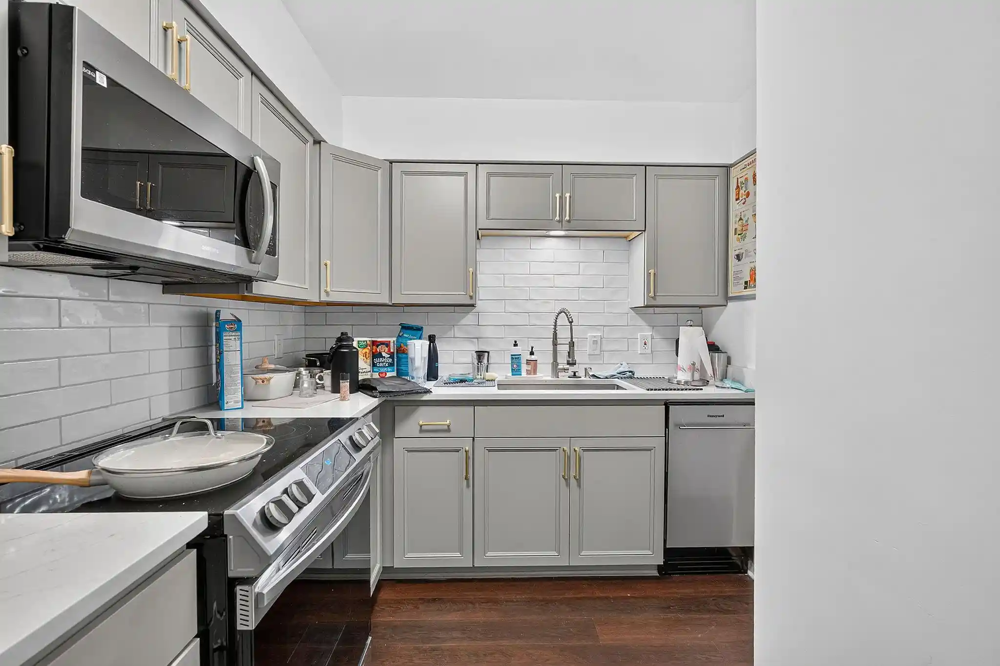 Listing Photo 1 - Condo for sale in 2408 Longview St located at 2408 Longview St, Austin, TX 78705 - Unit #109
