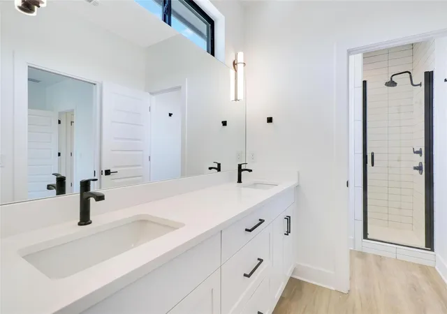 Photo 4 of House for sale at 200 W Goforth Rd, Buda, TX 78610 | MLS# 2610007 | Listing updated on 2026-09-12