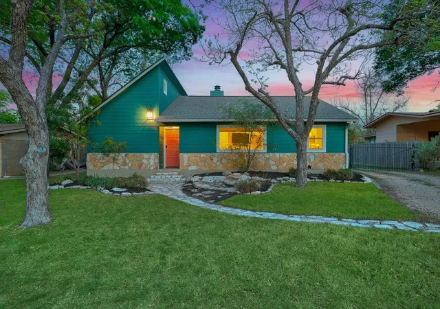 Photo 1 of Single family home for sale at 6903 Ardath St, Austin, TX 78757 | MLS# 8536832 | Listing updated on 2026-10-10