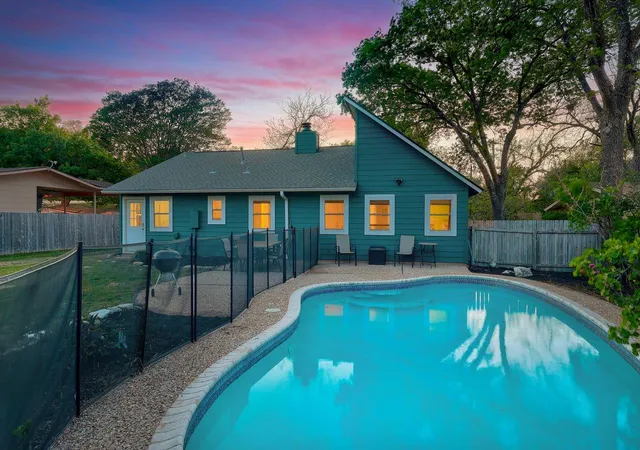 Photo 2 of Single family home for sale at 6903 Ardath St, Austin, TX 78757 | MLS# 8536832 | Listing updated on 2026-10-10