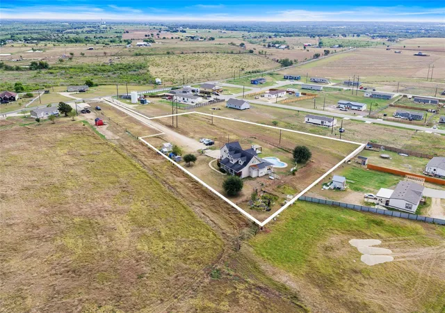 Photo 2 of Single family home for sale at 5063 County Rd 463, Elgin, TX 78621 | MLS# 9308539 | Listing updated on 2026-09-25