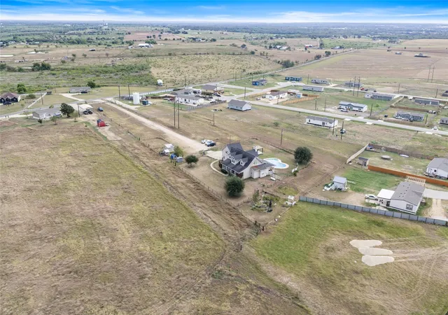 Photo 4 of Single family home for sale at 5063 County Rd 463, Elgin, TX 78621 | MLS# 9308539 | Listing updated on 2026-09-20