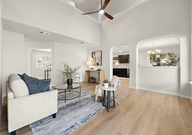 Photo 4 of Single family home for sale at 612 Fort Thomas Pl, Round Rock, TX 78664 | MLS# 2161303 | Listing updated on 2026-09-18