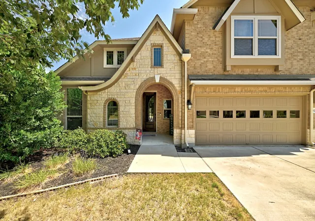 Photo 1 of Single family home for sale at 128 Summer Pointe Dr, Buda, TX 78610 | MLS# 6437606 | Listing updated on 2026-10-08