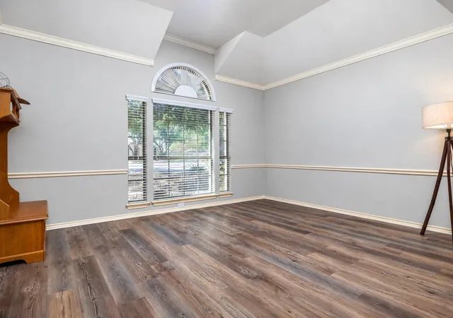 Photo 3 of Single family home for sale at 5210 Crooked Oak Cv, Austin, TX 78749 | MLS# 7459234 | Listing updated on 2026-09-19
